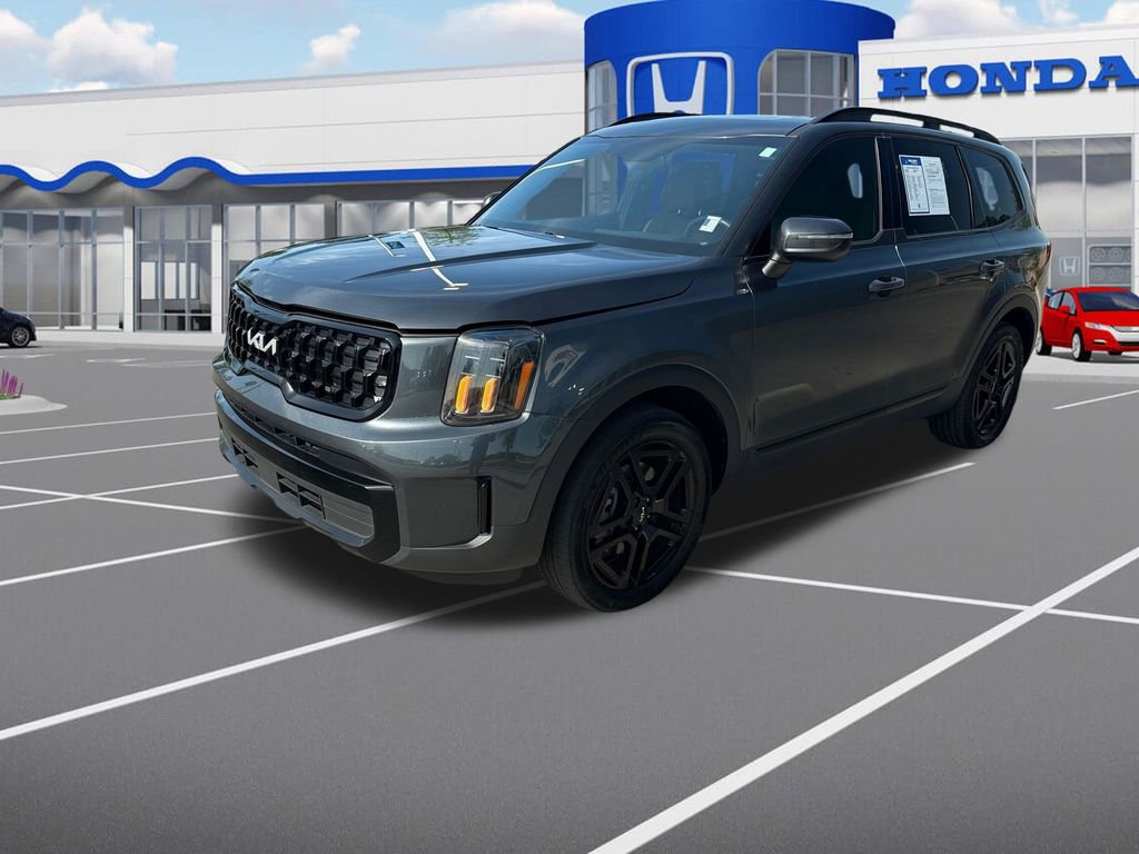 Used 2024 Kia Telluride EX X-Line image 3
