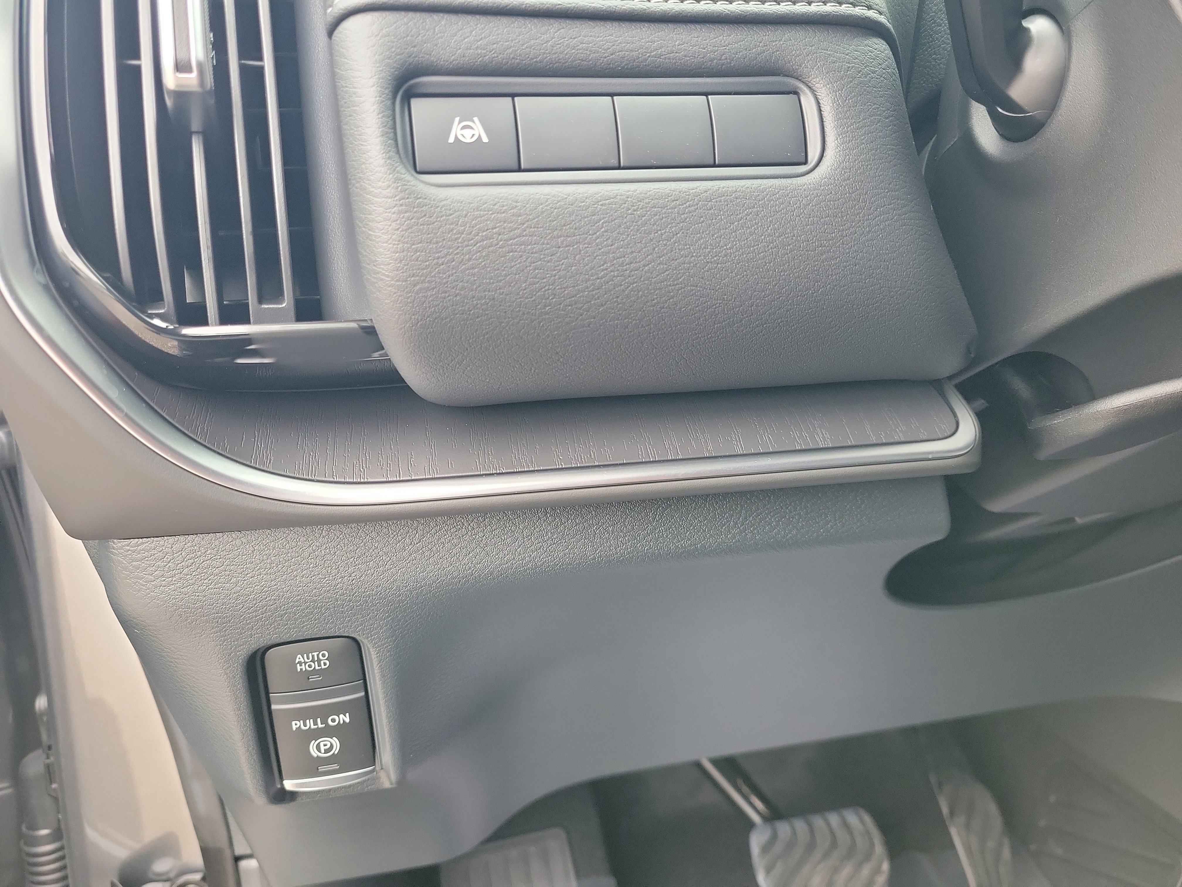 New 2026 Nissan Armada SV image 23