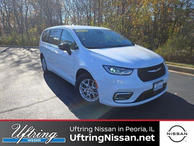Used 2024 Chrysler Pacifica Touring-L FWD video 1