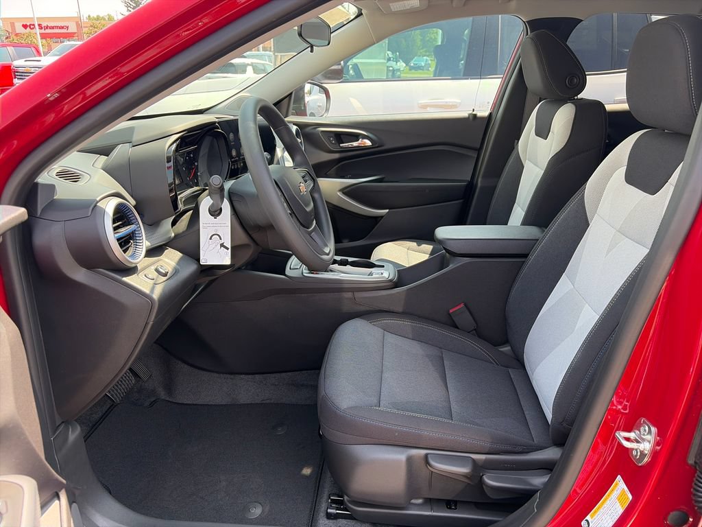 New 2026 Chevrolet Trax LS FWD image 12