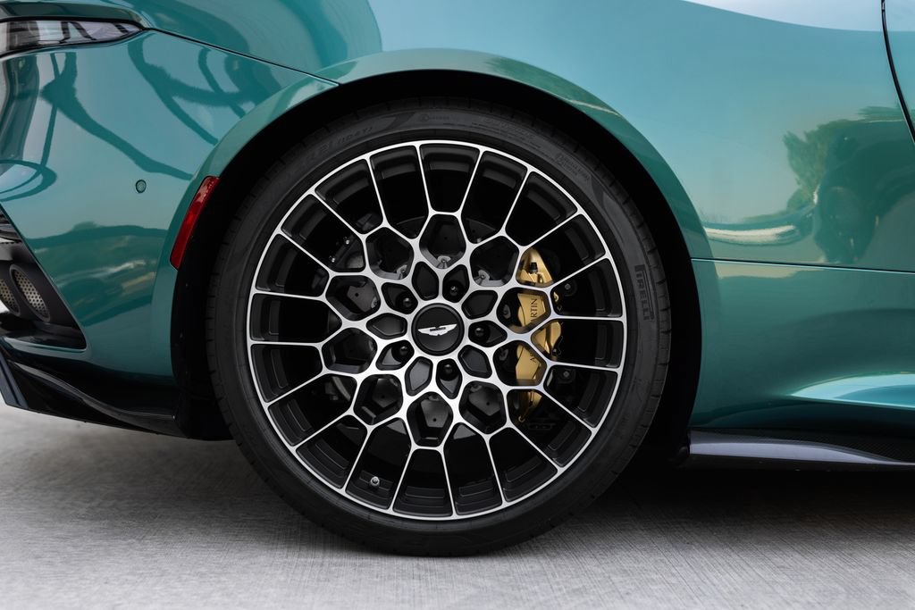 Used 2023 Aston Martin DBS Superleggera Volante RWD image 5