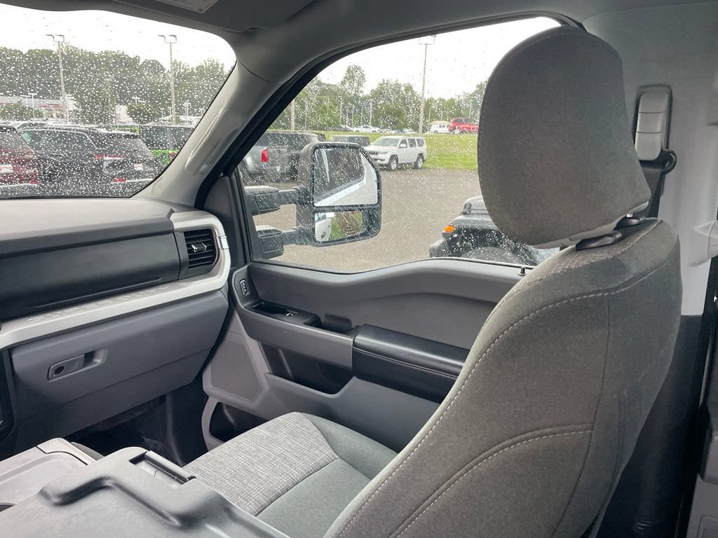 Used 2024 Ford F350 XLT AWD/4WD image 19