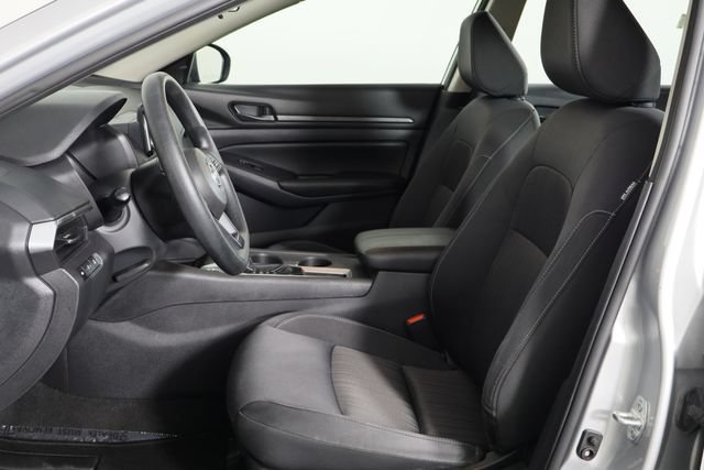 Used 2024 Nissan Altima 2.5 S FWD image 14