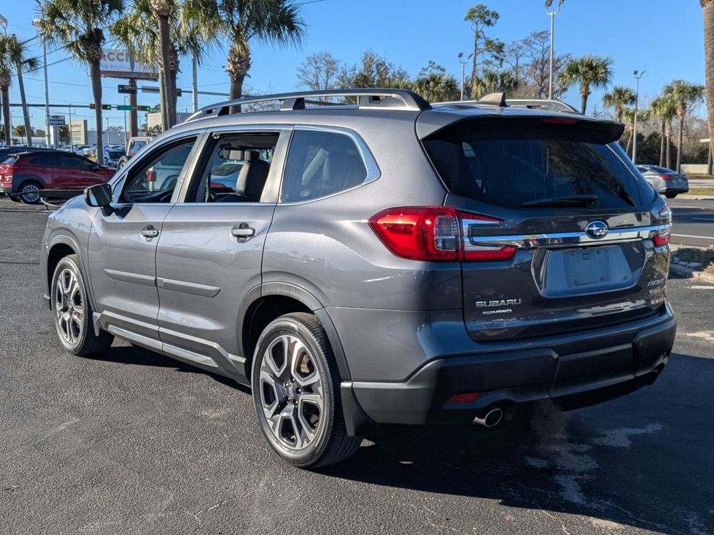 Used 2023 Subaru Ascent Limited image 8