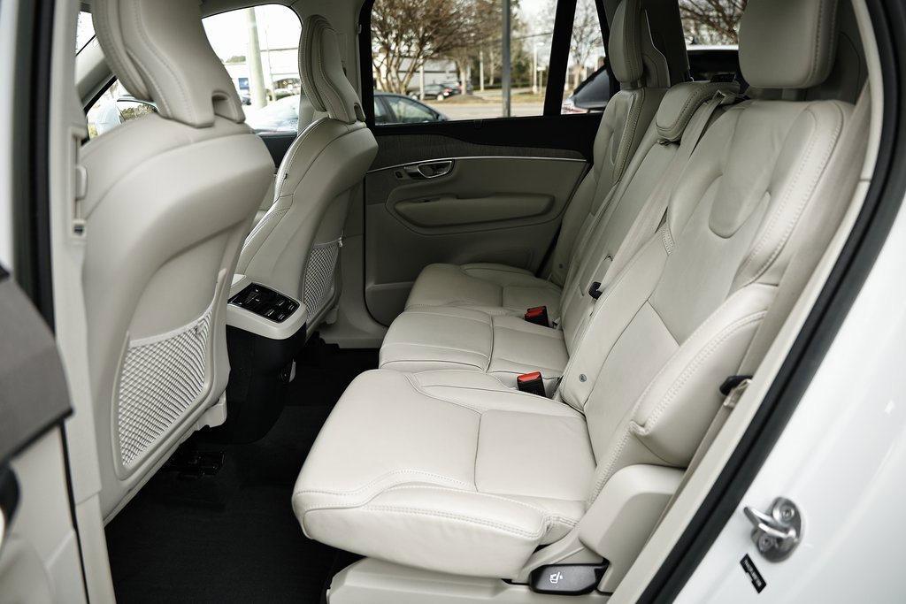 Used 2022 Volvo XC90 T6 Inscription w/ Advanced Package image 24