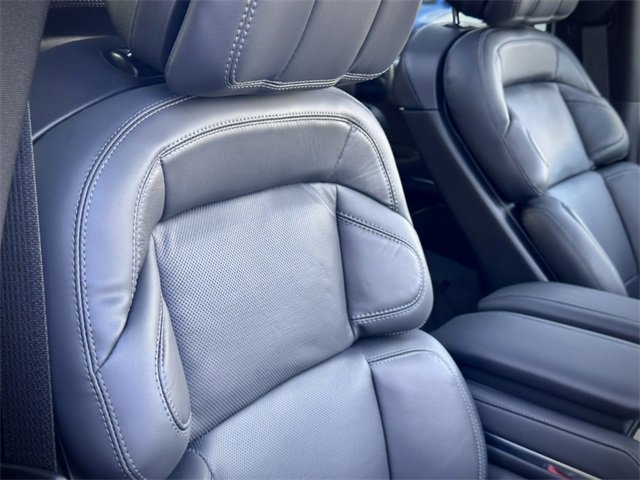 New 2025 Lincoln Navigator Reserve image 16