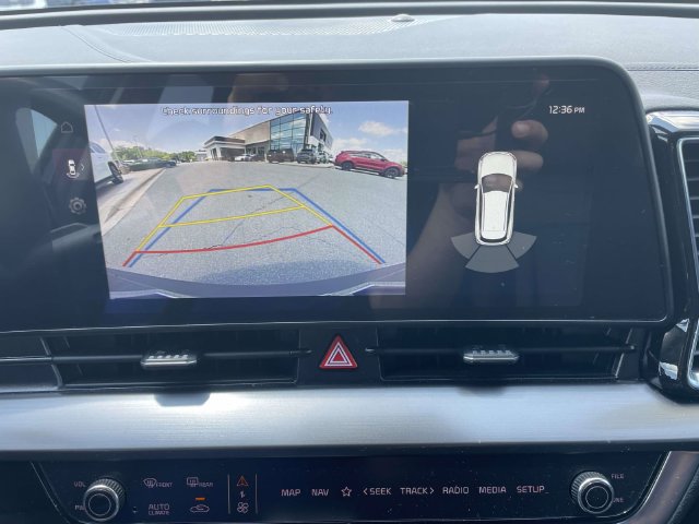 Certified 2025 Kia Sportage EX FWD image 3