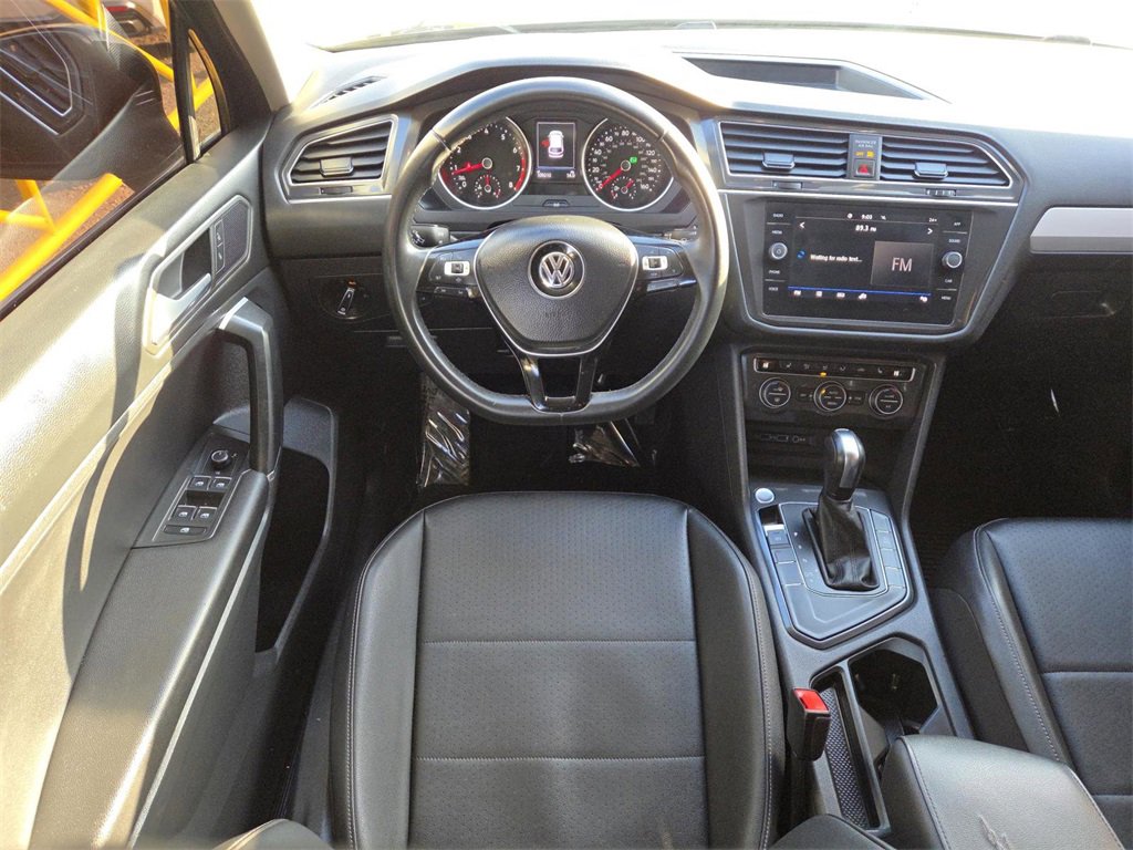 Used 2020 Volkswagen Tiguan SE image 20