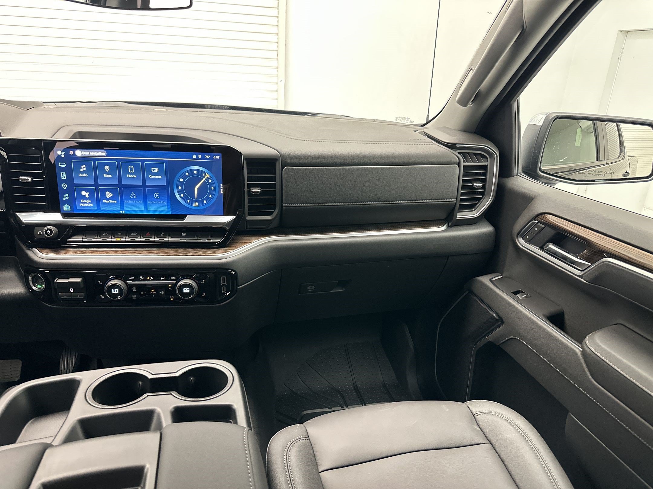 New 2026 Chevrolet Silverado 1500 LT w/ Leather Package AWD/4WD image 28