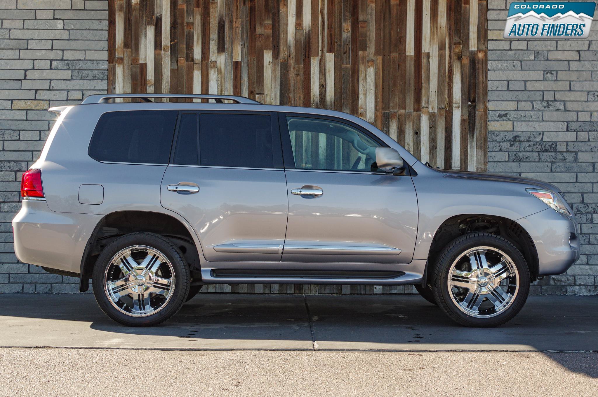 Used 2008 Lexus LX 570 4WD w/ Technology Pkg image 8