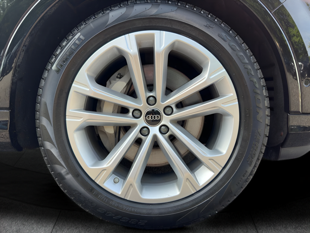 Used 2025 Audi Q7 3.0T Prestige AWD/4WD image 60