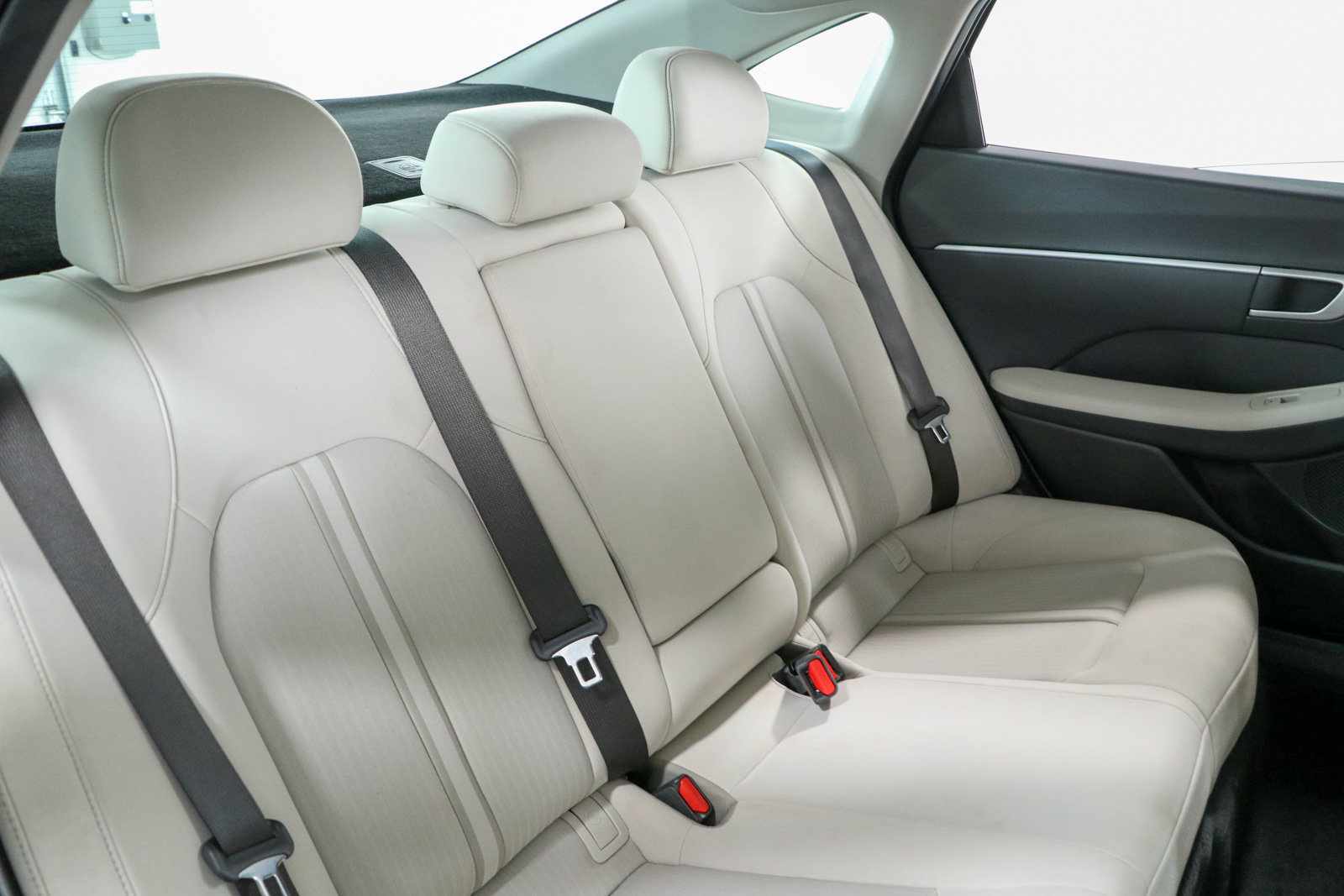 Used 2025 Hyundai Sonata SEL FWD image 28