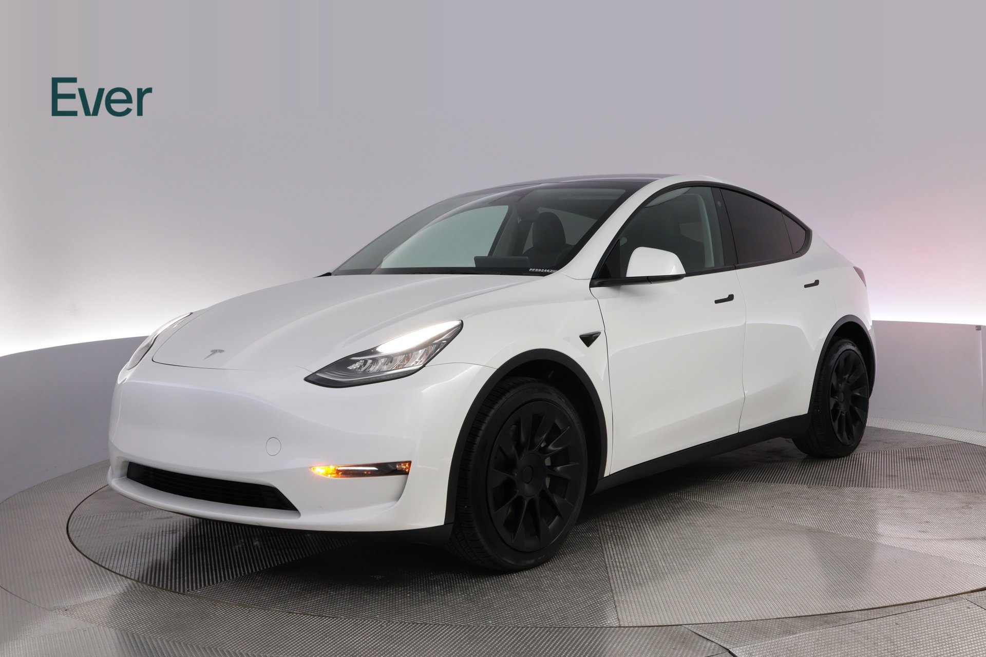 Used 2023 Tesla Model Y Long Range AWD/4WD image 2