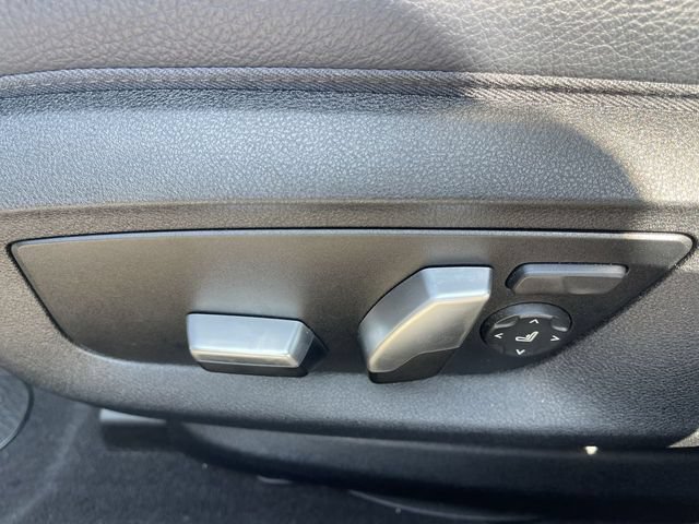 Used 2018 BMW 530i RWD image 12