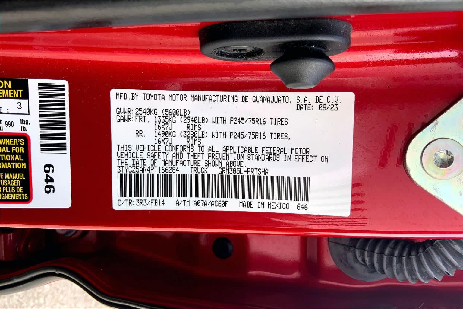Used 2023 Toyota Tacoma SR AWD/4WD image 36