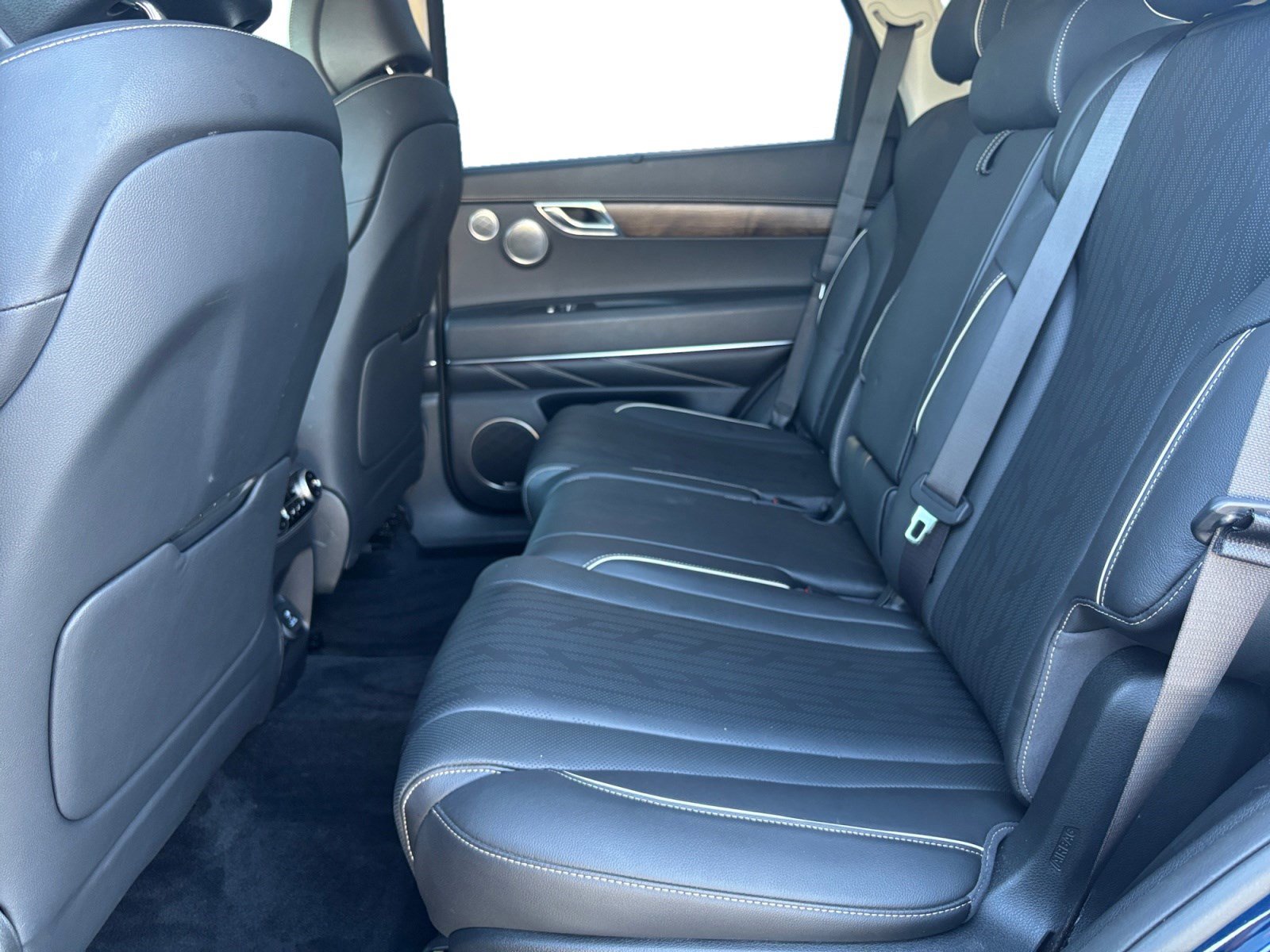 Used 2023 Genesis GV80 2.5T w/ Prestige 20" Package image 13