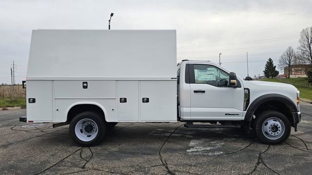 New 2025 Ford F550 4x4 Regular Cab Super Duty image 2