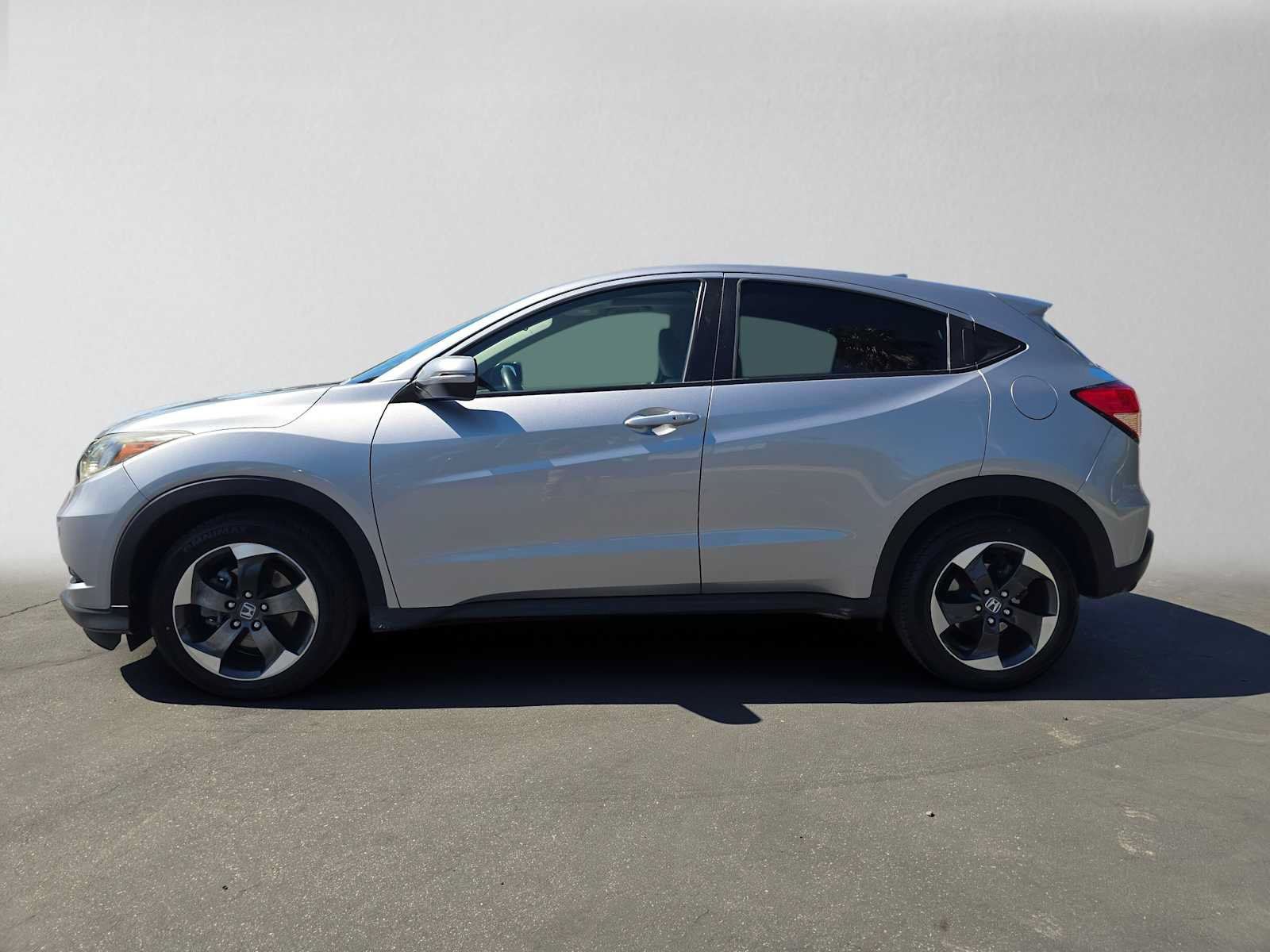 Used 2018 Honda HR-V EX image 6