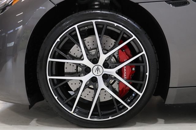 Certified 2024 Maserati GranCabrio Trofeo AWD/4WD image 10