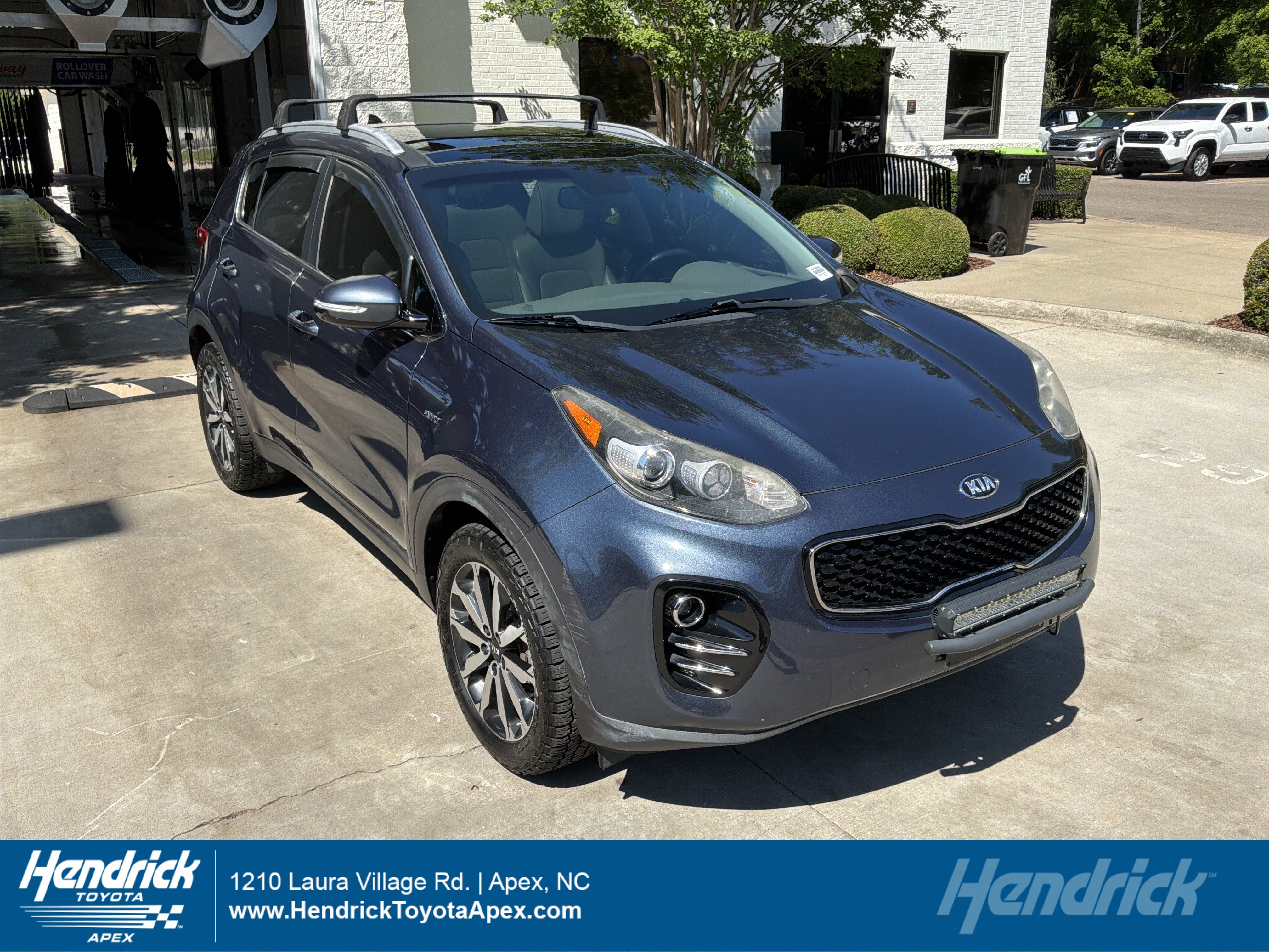 Used 2017 Kia Sportage EX AWD/4WD image 1