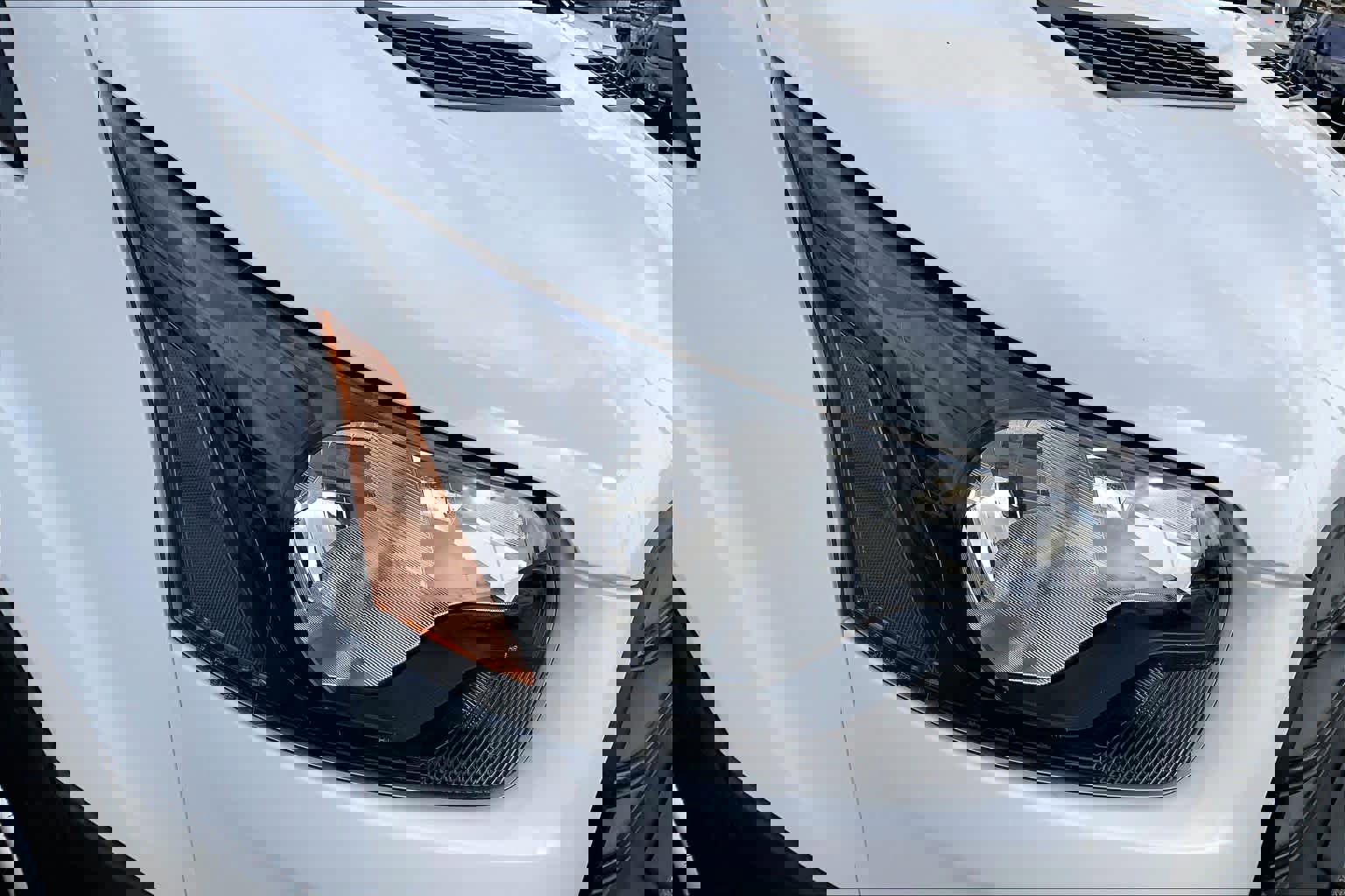 Used 2020 Ford Transit 250 Medium Roof w/ Load Area Protection Package image 23