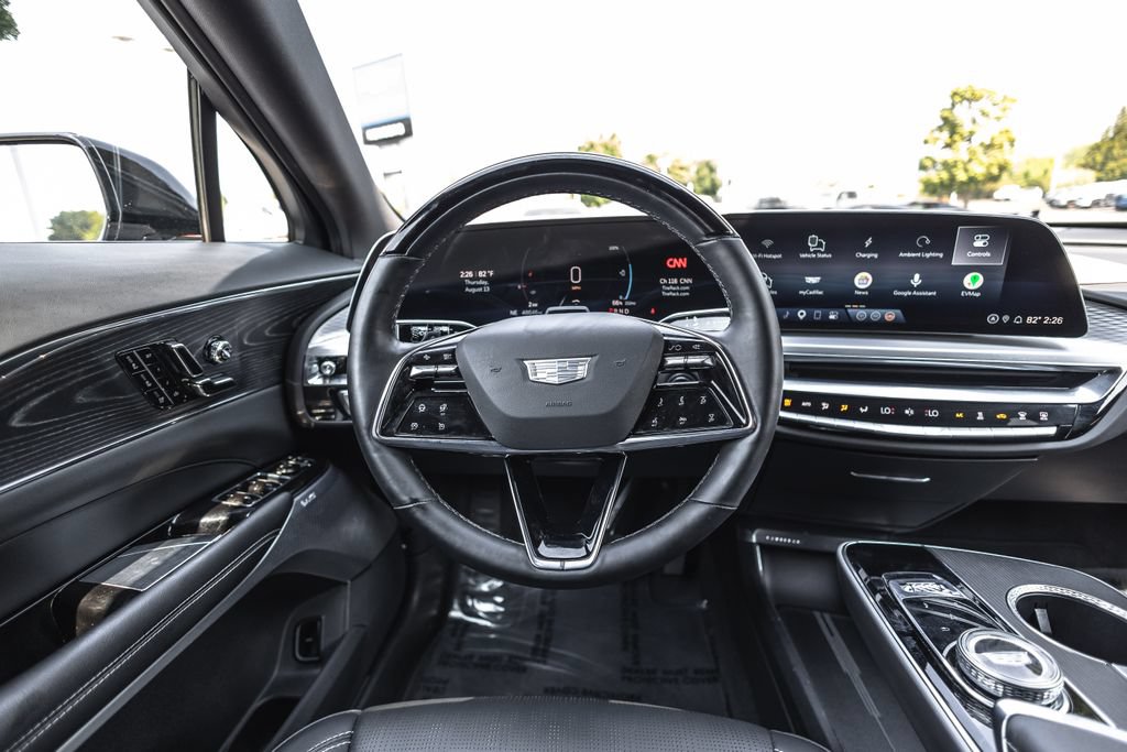 Used 2024 Cadillac Lyriq Sport AWD/4WD image 23