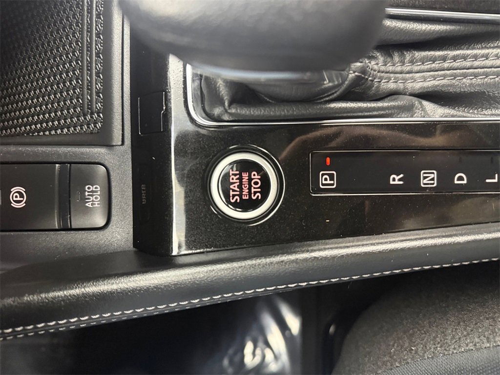 Used 2024 Nissan Kicks SV image 30