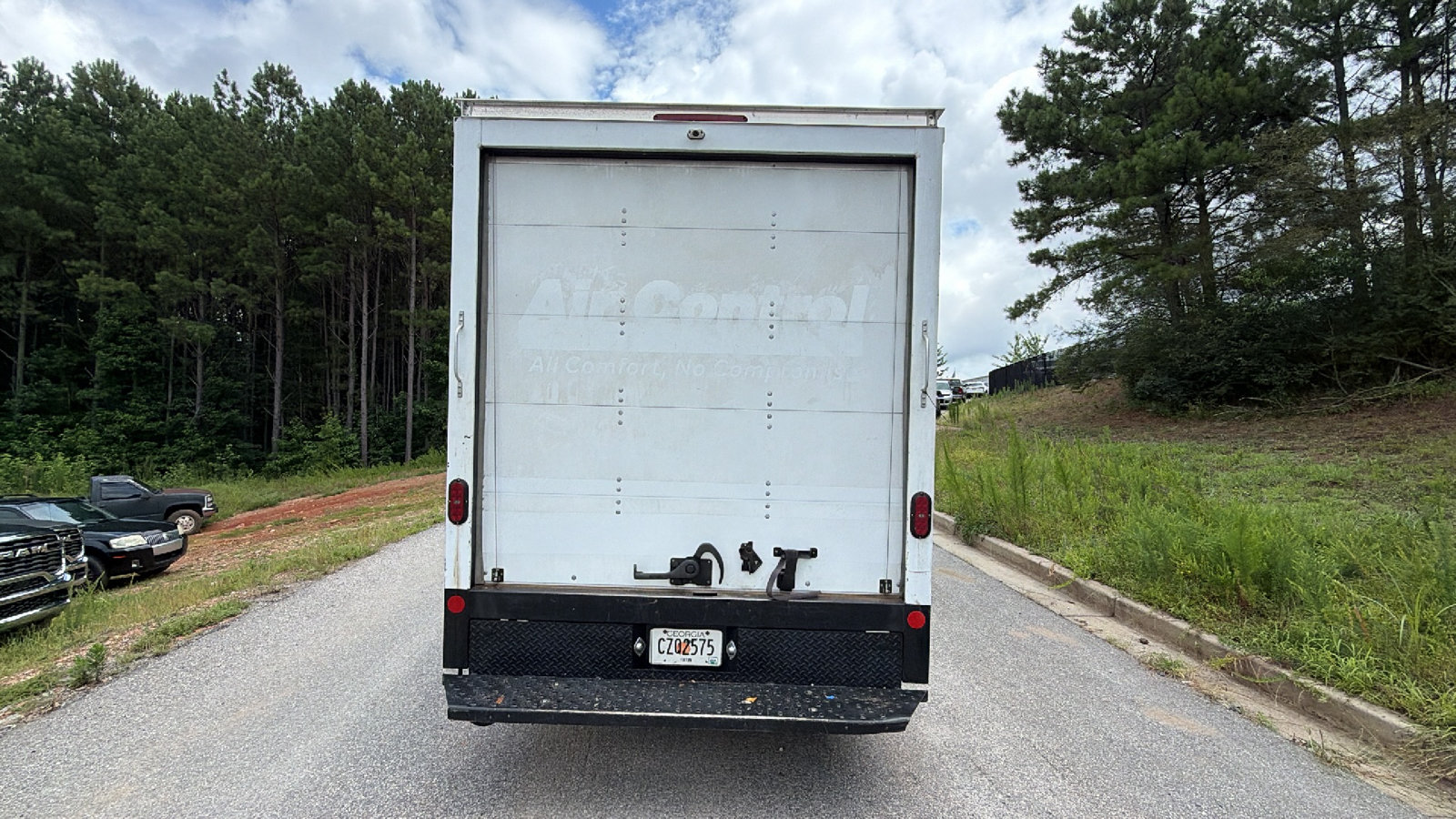Used 2022 Ford E-350 and Econoline 350 Super Duty RWD image 9