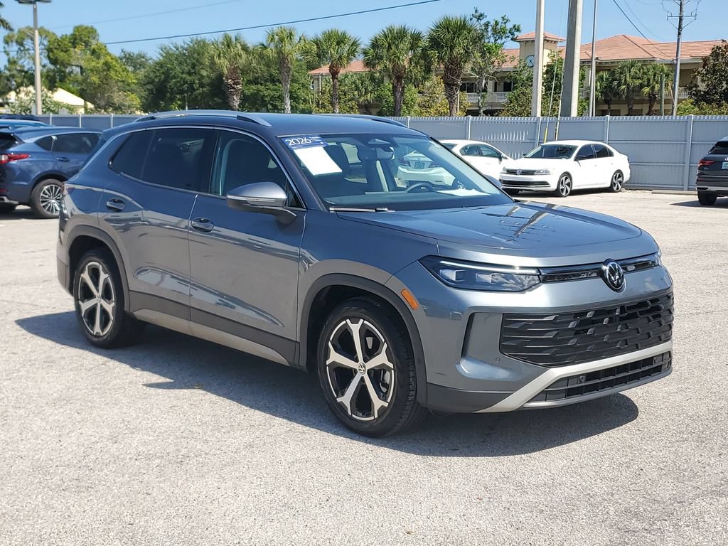 Certified 2026 Volkswagen Tiguan SE FWD image 2