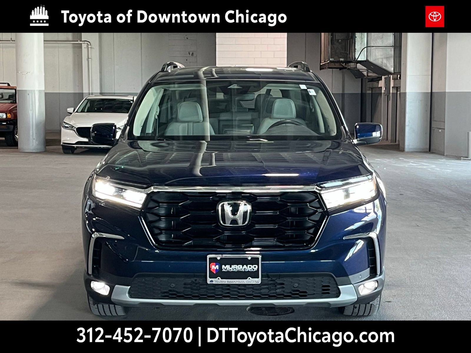 Used 2024 Honda Pilot Touring image 3