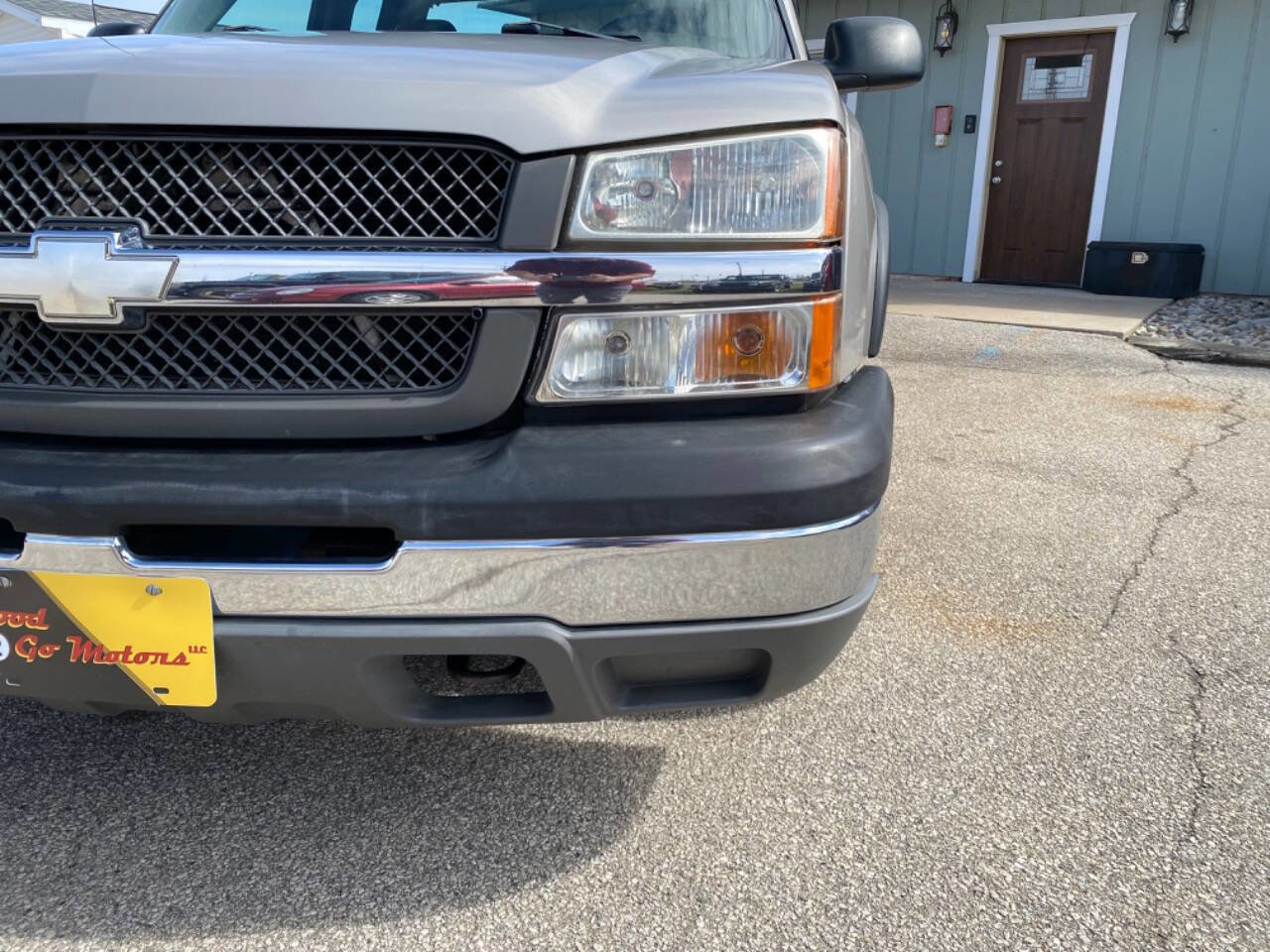 Used 2004 Chevrolet Silverado 1500 W/T image 40