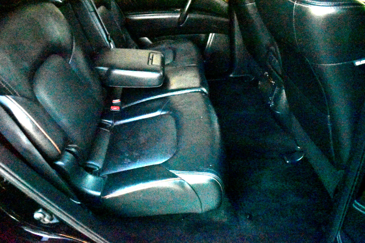 Used 2019 Nissan Armada Platinum w/ Cargo Package image 32