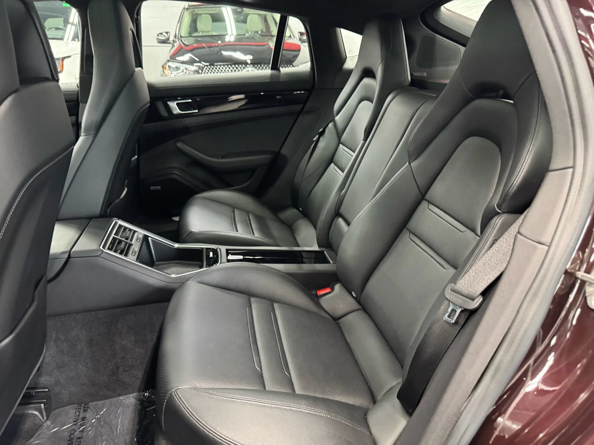 Used 2022 Porsche Panamera 4 AWD/4WD image 28