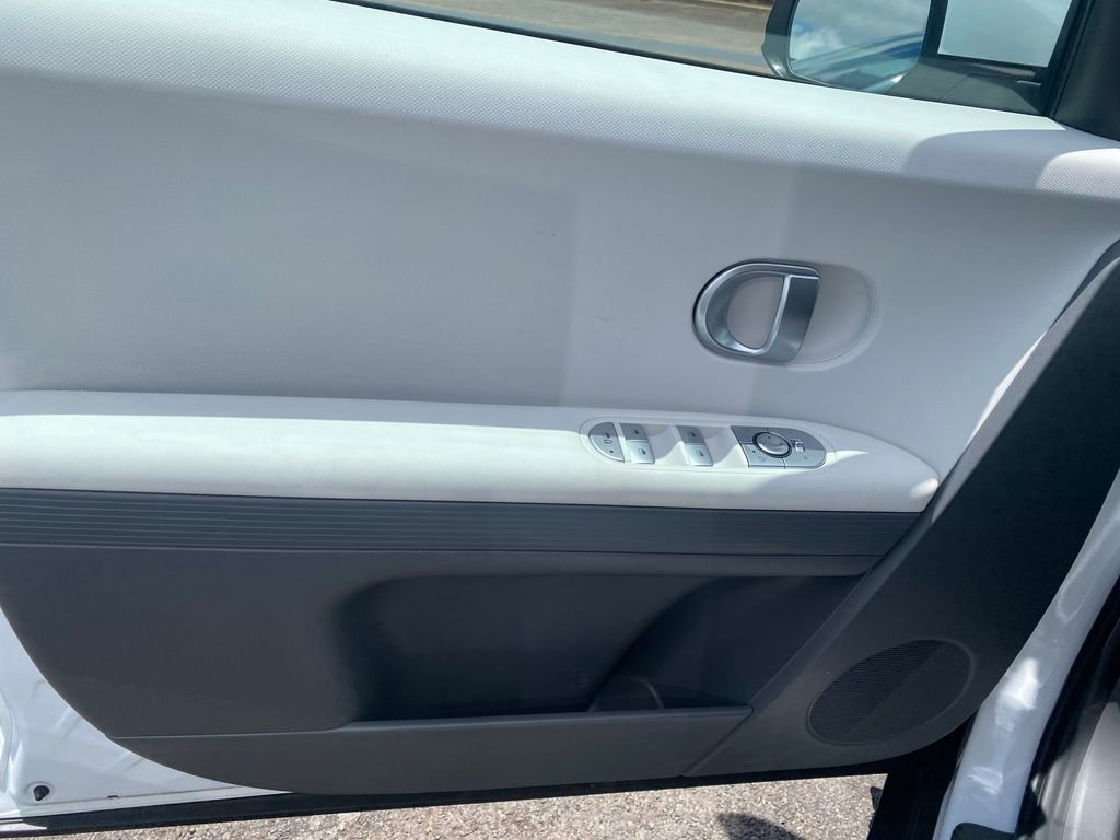 Certified 2024 Hyundai Ioniq 5 SEL RWD image 31