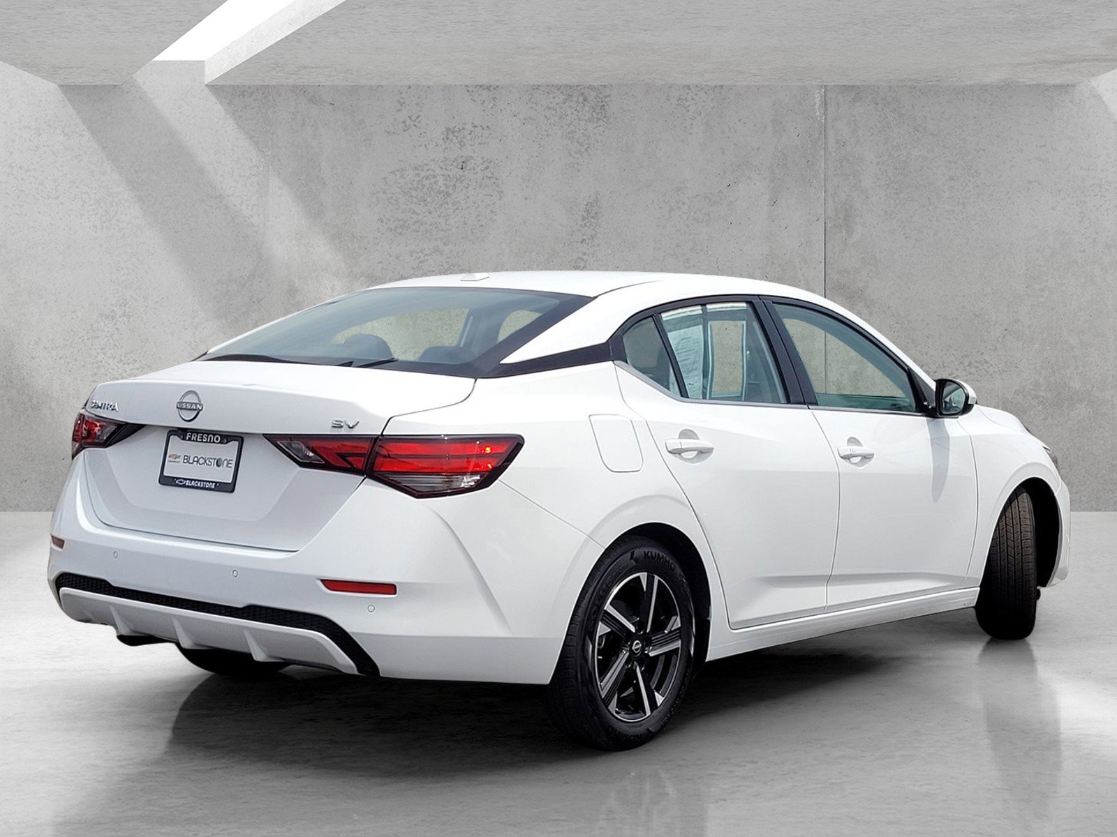 Used 2024 Nissan Sentra SV FWD image 4