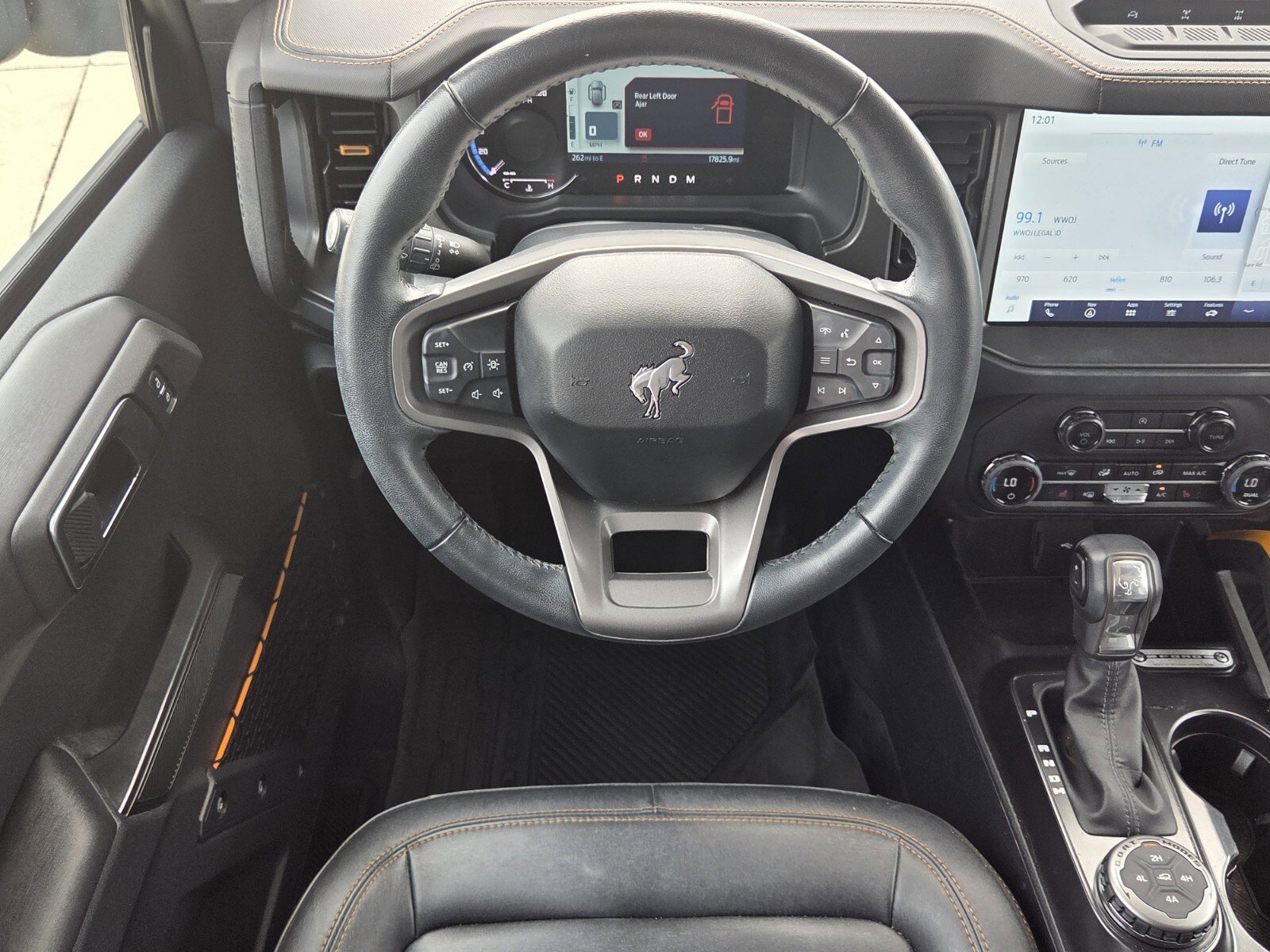 Used 2024 Ford Bronco Badlands image 6