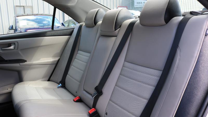 Used 2017 Toyota Camry SE w/ Protection Package (Q2) image 16