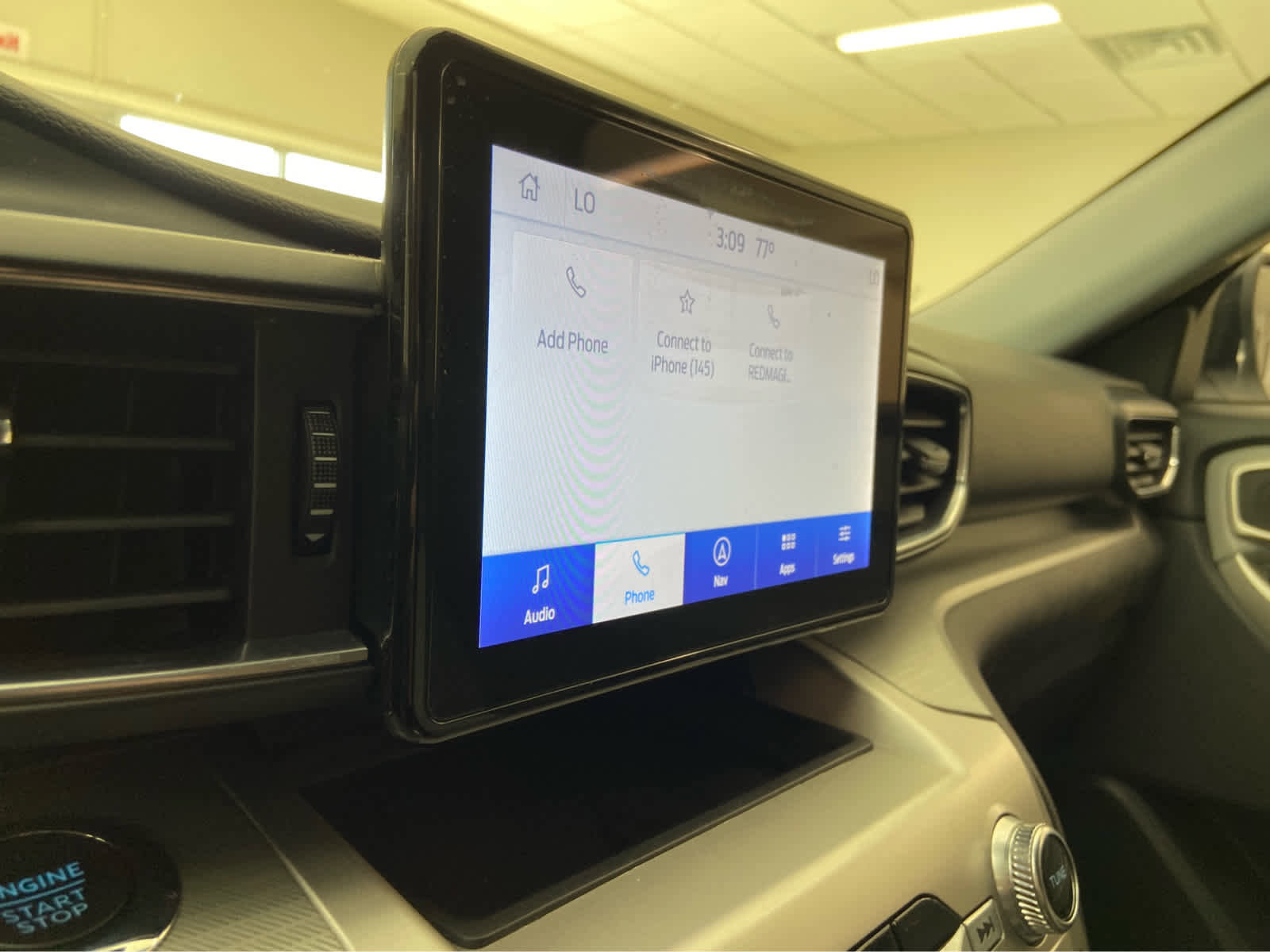 Used 2022 Ford Explorer XLT w/ Equipment Group 202A image 30