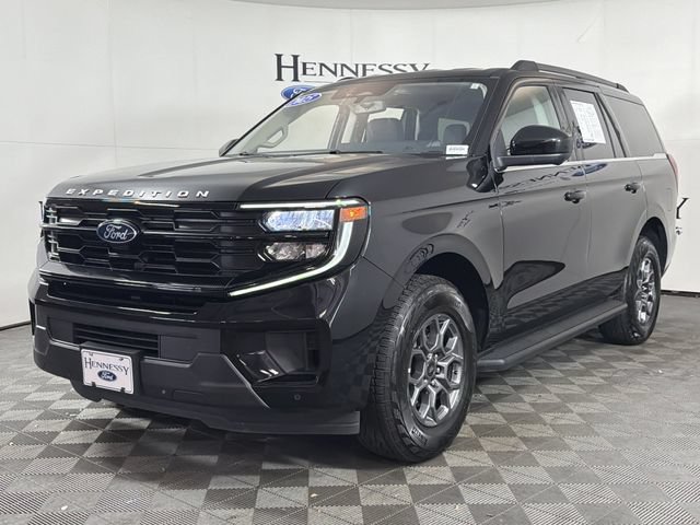 Certified 2025 Ford Expedition Active RWD image 1