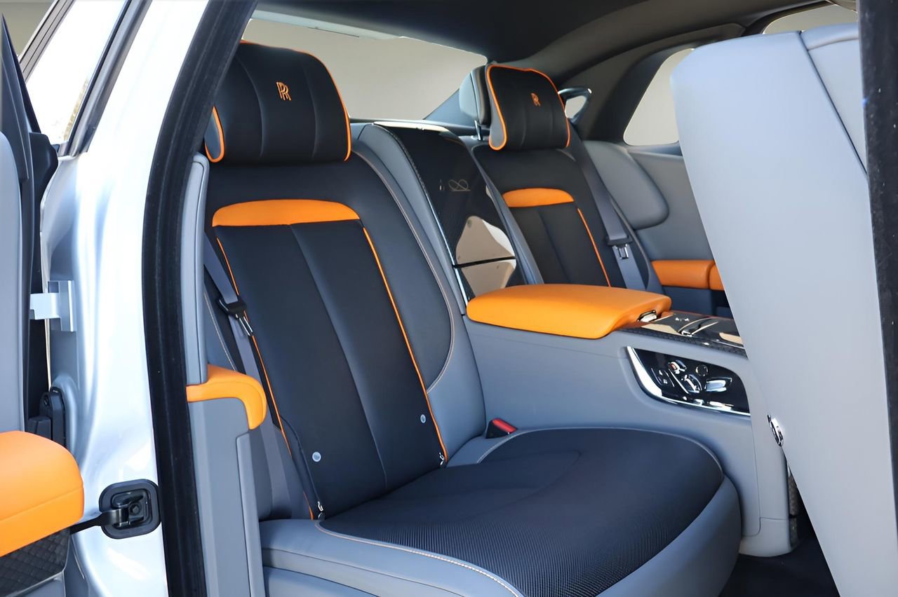 New 2025 Rolls-Royce Ghost Black Badge image 23
