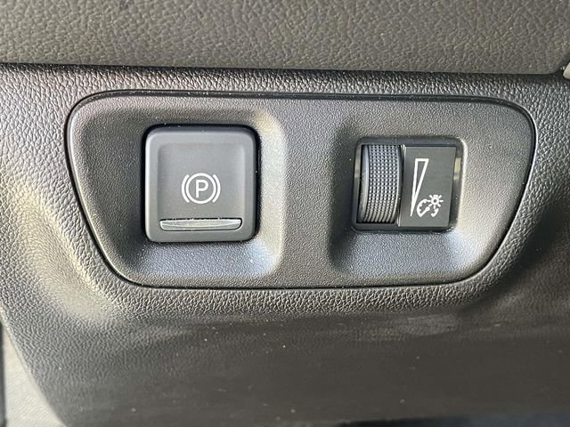 Used 2023 GMC Acadia SLE w/ Driver Convenience Package image 14