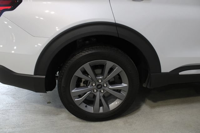 Used 2025 Ford Explorer Active w/ Active Comfort Package AWD/4WD image 29