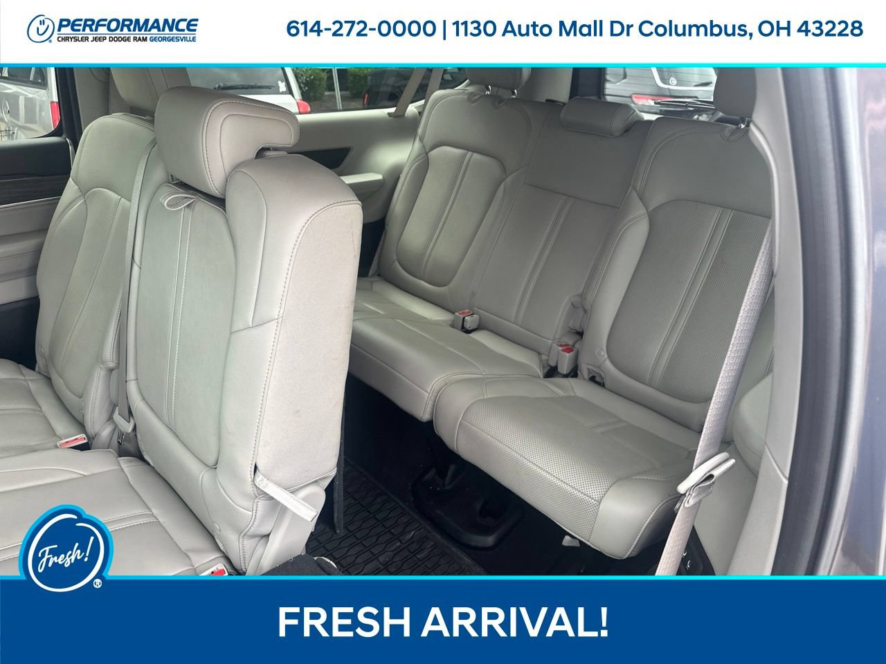 Used 2024 Jeep Wagoneer L Series II w/ Flexible Seating Group AWD/4WD image 25
