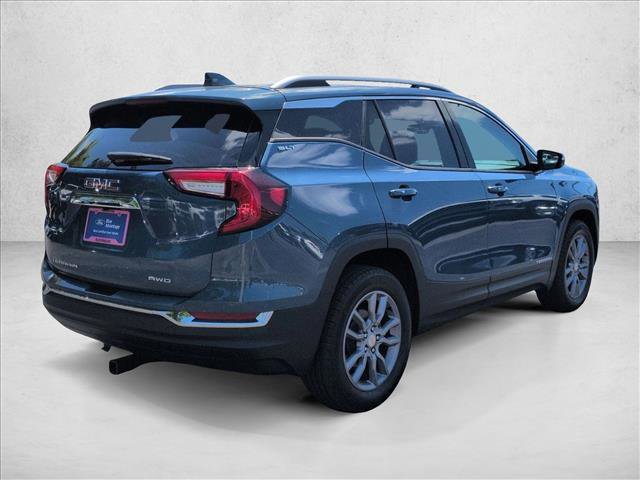 Used 2024 GMC Terrain SLT image 5