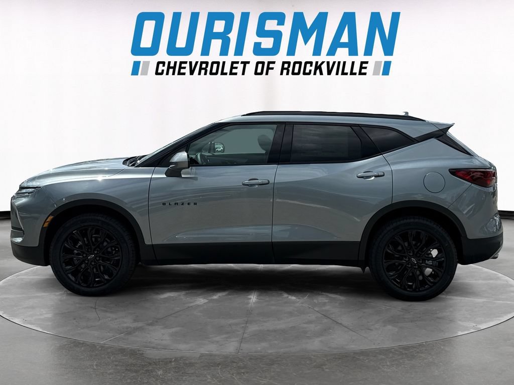 New 2026 Chevrolet Blazer LT w/ Convenience Package FWD image 3
