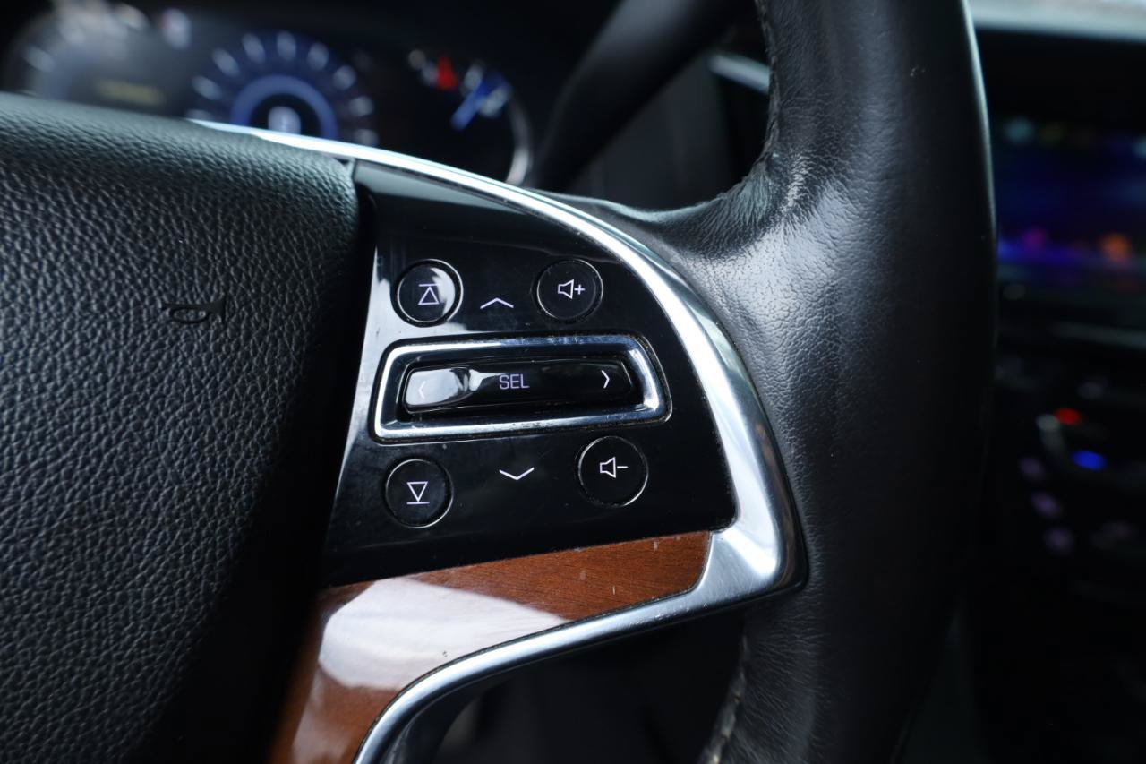 Used 2019 Cadillac Escalade ESV Luxury RWD image 34