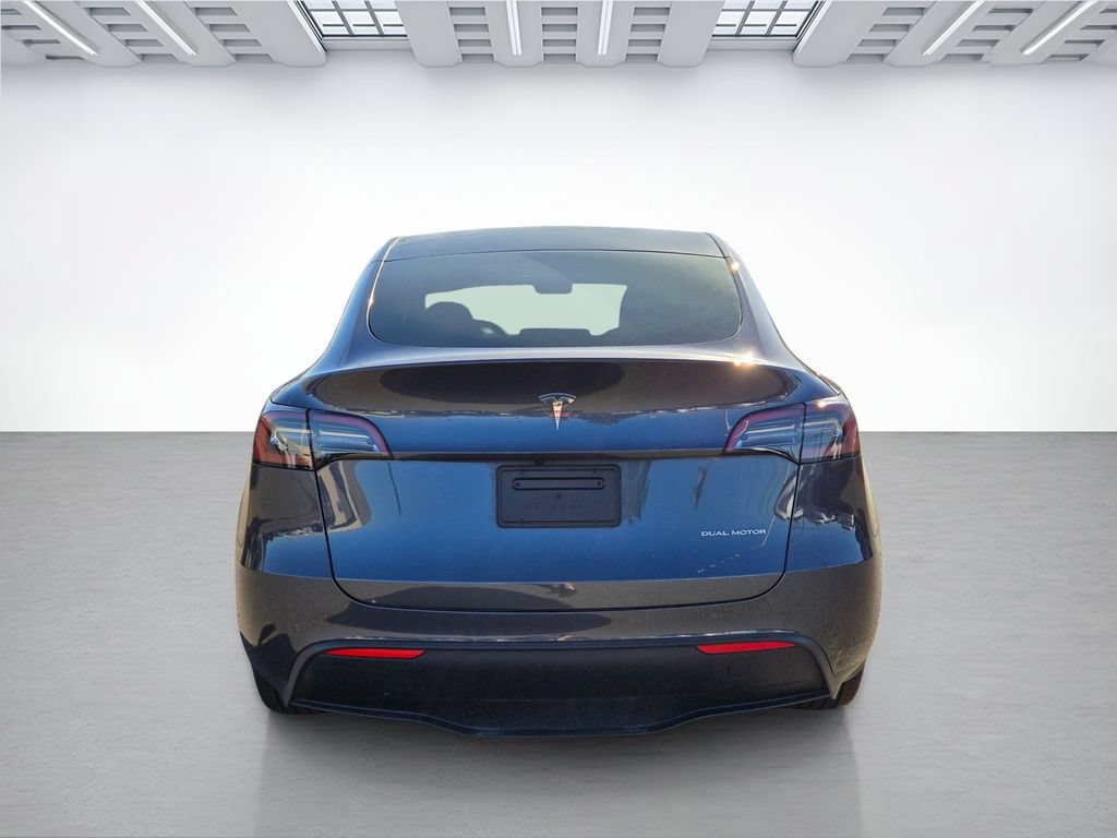 Used 2023 Tesla Model Y Long Range AWD/4WD image 5