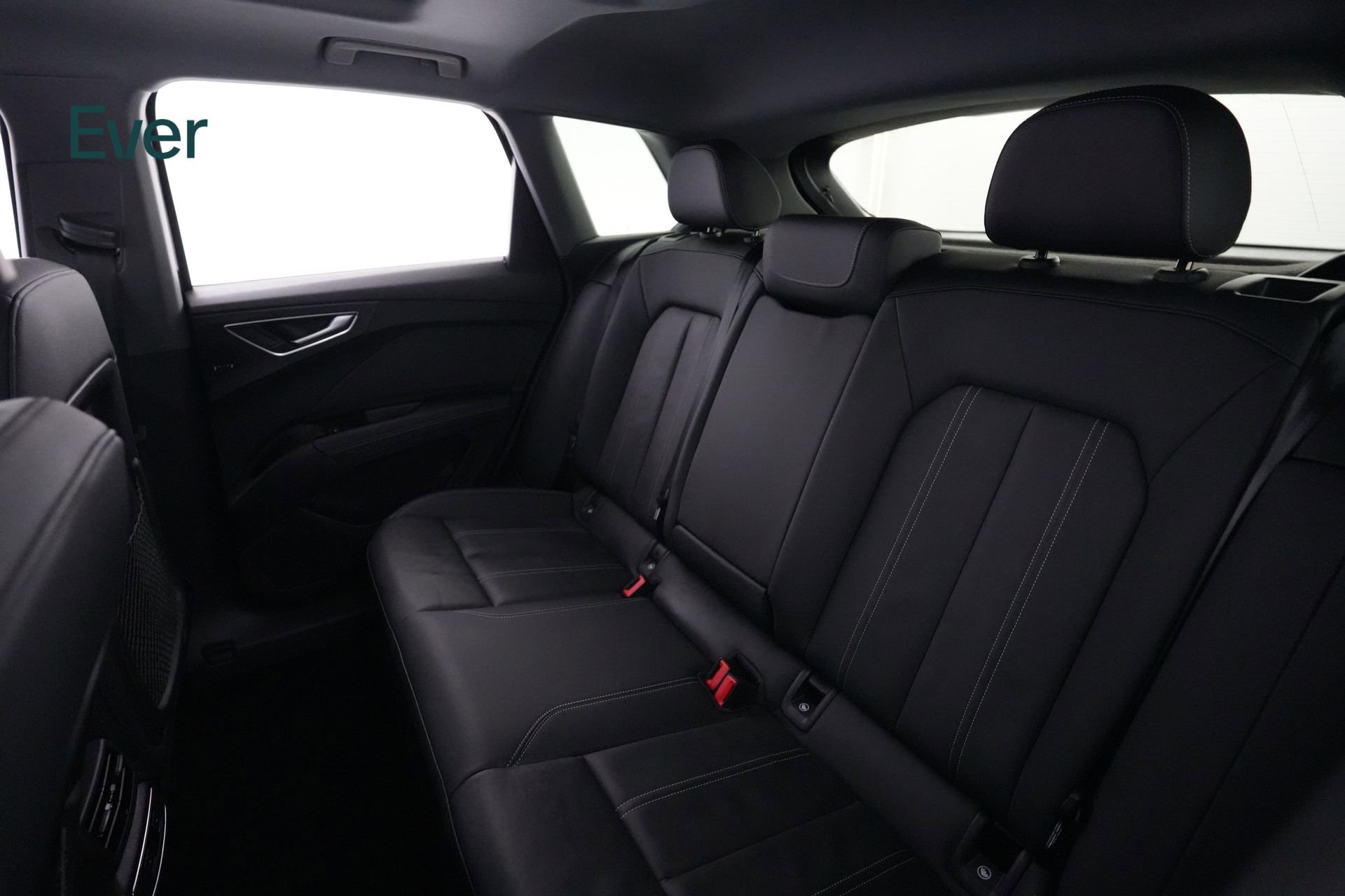 Used 2023 Audi Q4 e-tron Premium Plus w/ Premium Plus image 24