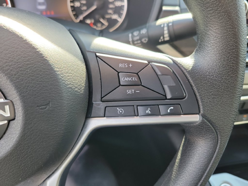 Used 2024 Nissan Altima 2.5 SV FWD image 35