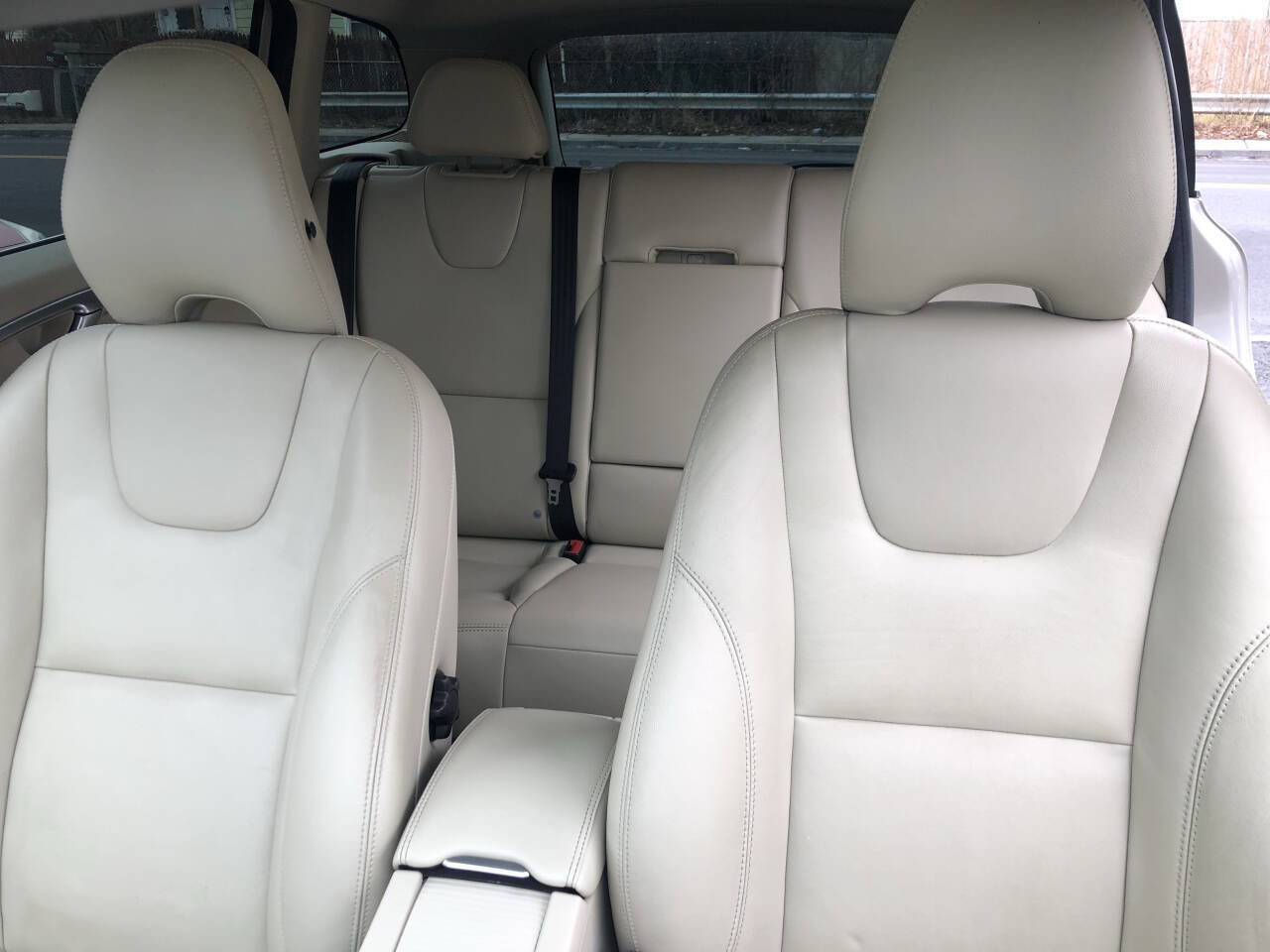 Used 2015 Volvo XC60 T6 image 13